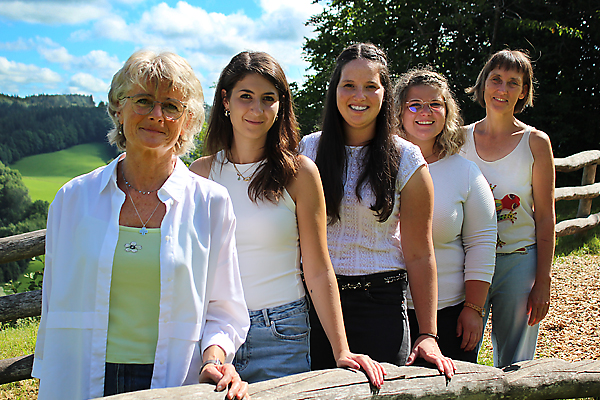 Das Team der Kita Pusteblume in Altusried